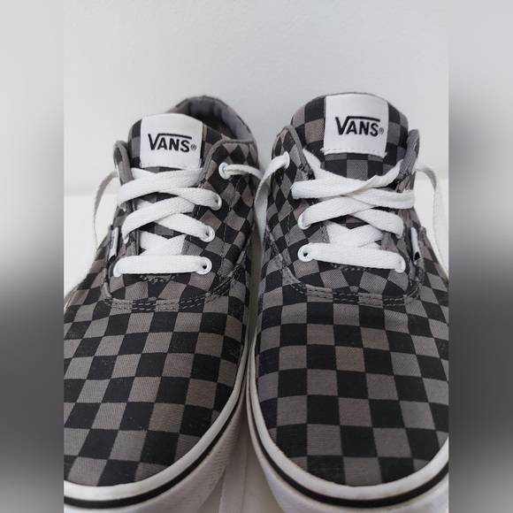 Checked Vans - Picture 3 of 10